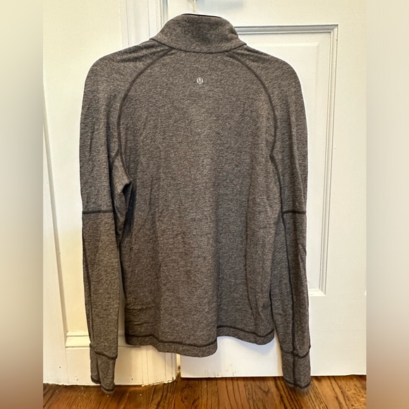 Lululemon men’s soft jersey half zip in size small - Picture 2 of 4